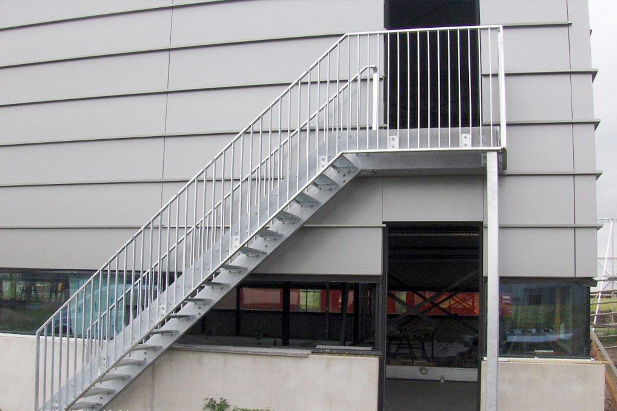verzinkte metalen trappen