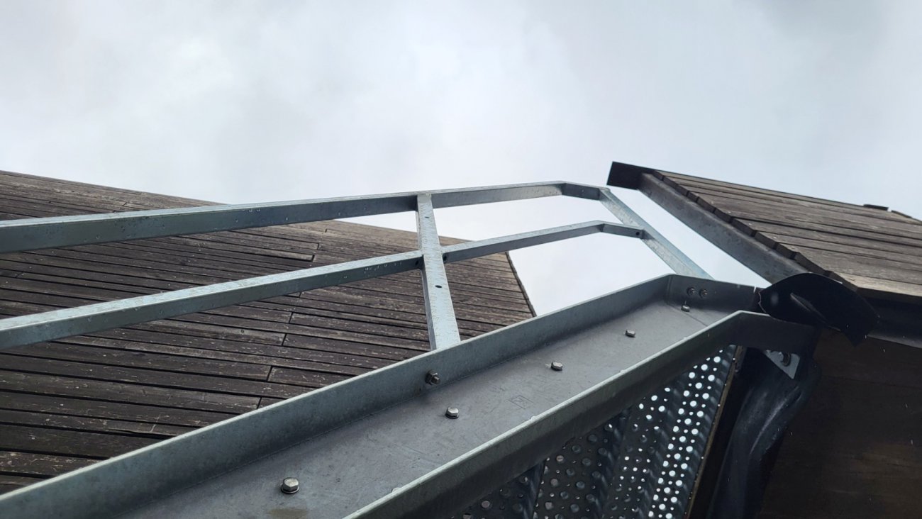 Detail van stalen trapconstructie, profielstaal